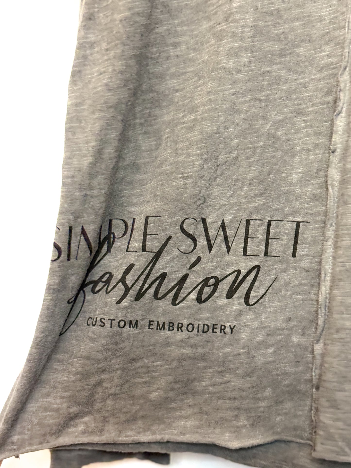 REMERA SIMPLE SWEET